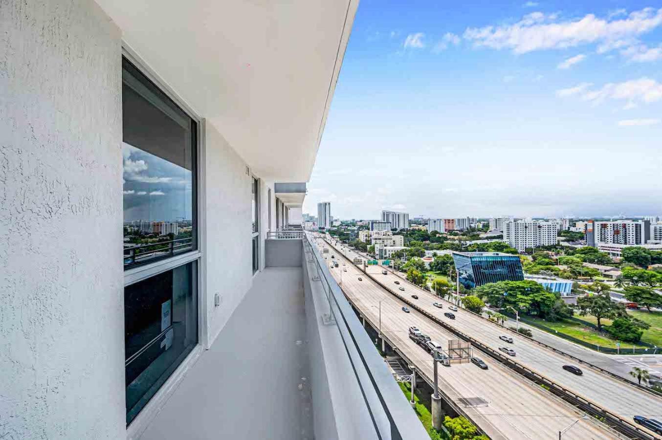 Amazing 3 Bed Unit In Dwntwn Miami With Free Parking Exterior foto